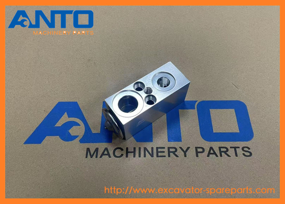 6207-21-2110 6207-21-2111 ชุดวาล์วขยาย KOMATSU Excavator Engine Parts สำหรับ 3D95S-W-1A