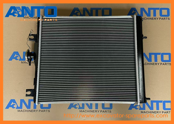 20T-03-81110 20T0381110 ถังน้ำหม้อน้ำ KOMATSU Excavator อะไหล่สำหรับ PC30R-8 PC35R-8 PC40R-8